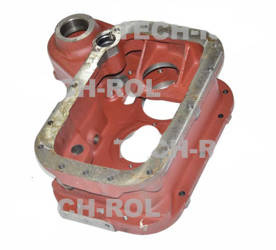 Korpus pośredni IV wyprowadzenia przedniego napędu