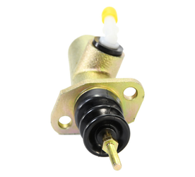 Cylinderek sprzęgła główny