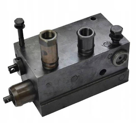 Rozdzielacz podnośnika kompletny