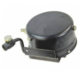 Zbiornik oleju 3 przy pompie w układzie kierowniczym