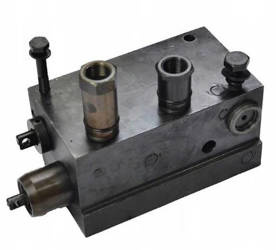 Rozdzielacz podnośnika kompletny