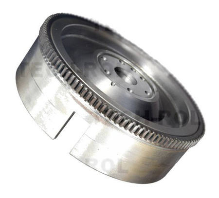 Koło zamachowe w komplecie z wieńcem pasuje