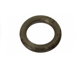 Pierścień dystansowy napędu pompy